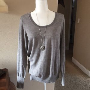 Grey light weight pullover sweater. Ann Taylor.